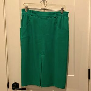 Hauber Sporting Life Ladies Skirt.  Size 12.  Green. Front Pockets.